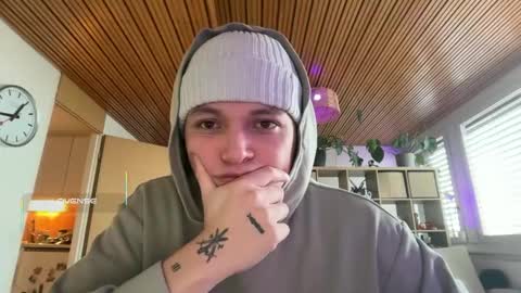 Snapshot of anddres_boss chatting on January 8, 2026, 10:17 am Tell Me ANDRESS ----- online show from January 8, 2026, 10:17 am