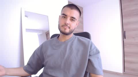 Ander online show from September 16, 2025, 8:43 pm