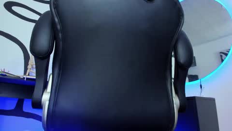 Snapshot of anders_x chatting on September 16, 2025, 1:28 am Andrs - online show from September 16, 2025, 1:28 am