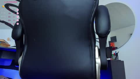 Snapshot of anders_x chatting on October 23, 2025, 1:38 am Andrs - online show from October 23, 2025, 1:38 am