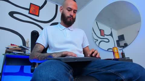 Snapshot of anders_x chatting on November 16, 2025, 2:28 am Andrs - online show from November 16, 2025, 2:28 am