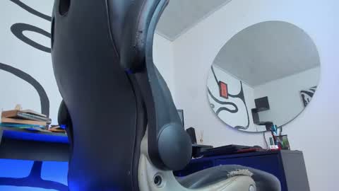 Snapshot of anders_x chatting on January 15, 2026, 10:46 pm Andrs - online show from January 15, 2026, 10:46 pm