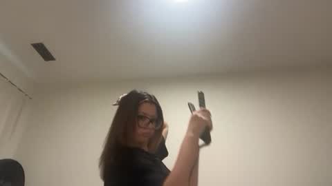 anditspinkxo online show from June 30, 2026, 12:33 am