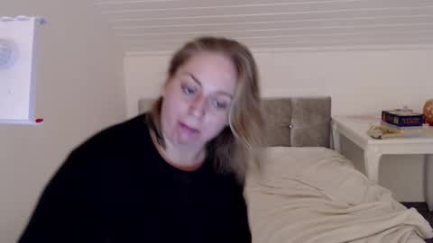 Andorphin online show from October 26, 2025, 8:42 am