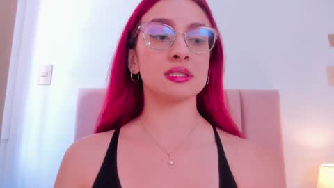 Andra Cyrus online show from December 28, 2024, 3:04 pm
