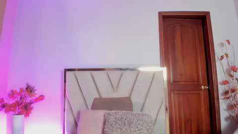 Andra Cyrus online show from March 27, 2026, 12:38 am