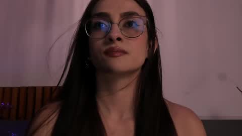 Snapshot of andracyruss chatting on March 31, 2026, 11:27 pm Andra Cyrus online show from March 31, 2026, 11:27 pm