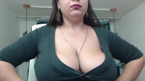 AndraHart  online show from January 3, 2025, 2:43 am