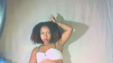 Snapshot of andre415913 chatting on February 27, 2026, 3:17 am andre415913 online show from February 27, 2026, 3:17 am