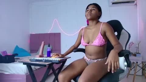 andre_lezcano online show from June 24, 2026, 3:11 pm