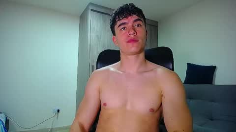Snapshot of andre_parker chatting on May 20, 2026, 10:49 pm Andre Parker online show from May 20, 2026, 10:49 pm