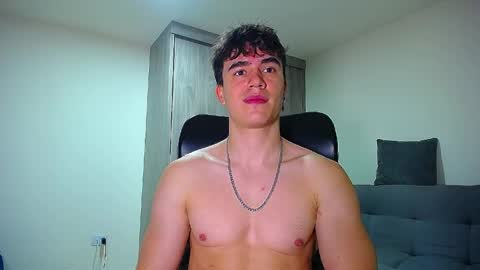Snapshot of andre_parker chatting on June 3, 2026, 12:57 am Andre Parker online show from June 3, 2026, 12:57 am