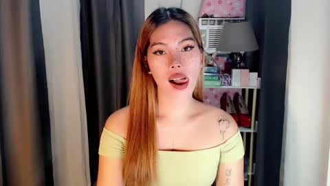 andrea06121998 online show from April 29, 2026, 5:30 pm