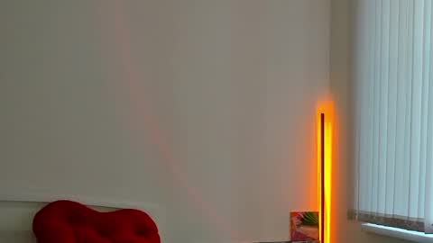 Snapshot of andrea__bass chatting on May 24, 2026, 4:01 pm andrea__bass online show from May 24, 2026, 4:01 pm