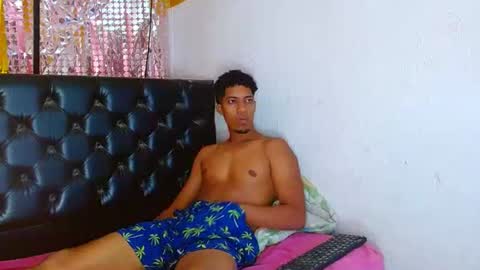 Snapshot of andrea_andres_couplehot chatting on May 1, 2026, 3:00 am andrea andres couplehot online show from May 1, 2026, 3:00 am