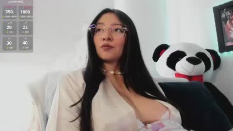 andrea_bonnie online show from July 26, 2026, 5:20 pm