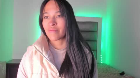 Snapshot of andrea_brunette_ chatting on October 13, 2025, 1:11 pm andrea_brunette_ online show from October 13, 2025, 1:11 pm