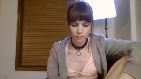 Snapshot of andrea_davenport chatting on December 2, 2024, 3:04 am andrea online show from December 2, 2024, 3:04 am