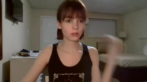 Snapshot of andrea_davenport chatting on March 5, 2025, 4:13 am andrea online show from March 5, 2025, 4:13 am