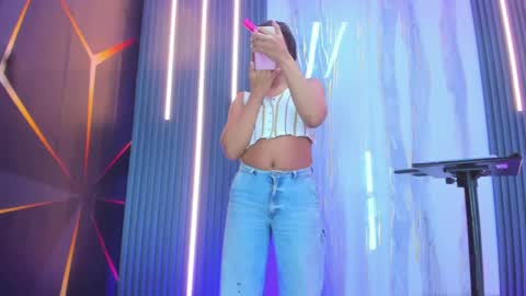 Andrea online show from May 27, 2026, 10:07 pm