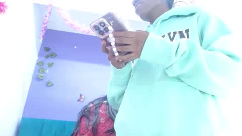 ANDREA LOPEZ online show from November 20, 2025, 11:32 am