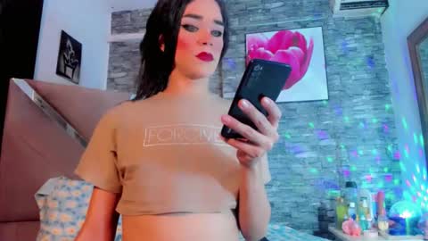 ANDREINA online show from April 24, 2026, 7:05 pm