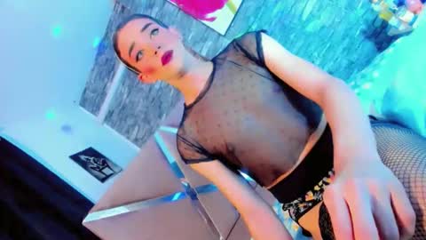 ANDREINA online show from April 27, 2026, 4:21 am