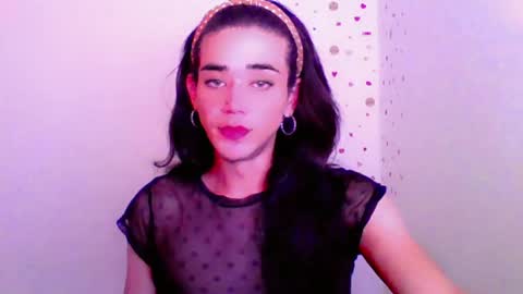 ANDREINA online show from June 18, 2026, 4:24 am