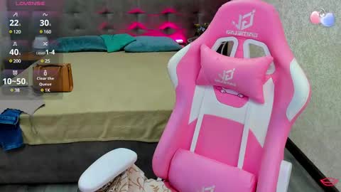 Andrea hereGMT7Mon Tue Wen ThFri Sat Su 0300am-0900am. online show from February 14, 2025, 1:02 am