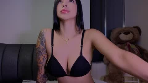    online show from May 4, 2026, 3:35 am