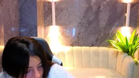 andrea_tx online show from January 10, 2026, 1:24 pm