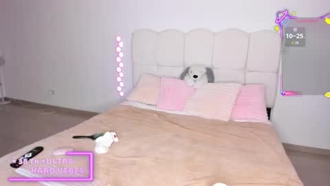 Hi im Tatty Heaven  online show from March 24, 2026, 2:49 am