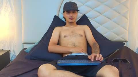 Andreao online show from July 28, 2026, 2:46 pm