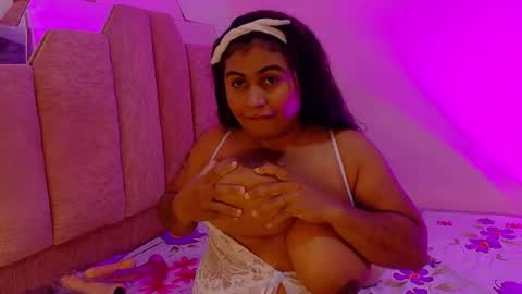 A n d r  e a S w e e t  online show from August 6, 2026, 8:33 pm