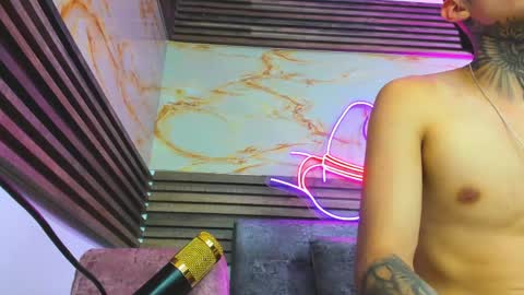 andrees_s online show from May 23, 2026, 1:44 am