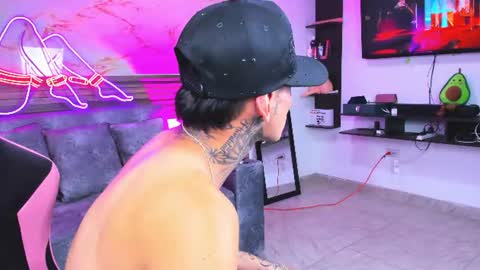 andrees_s online show from July 6, 2026, 1:57 am