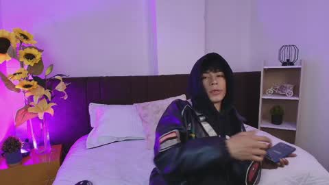 andreew_style_ online show from April 2, 2026, 5:54 pm