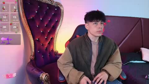 andreew_style_ online show from April 7, 2026, 7:47 pm