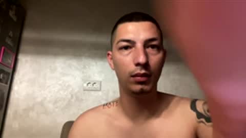 Snapshot of andreis09 chatting on May 24, 2026, 7:30 pm andreis09 online show from May 24, 2026, 7:30 pm