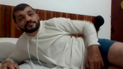 Snapshot of andreloko123 chatting on October 8, 2025, 1:36 am andreloko123 online show from October 8, 2025, 1:36 am