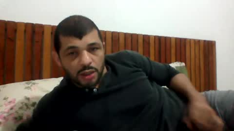 andreloko123 online show from June 19, 2026, 1:54 am