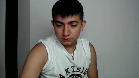 andres02smile848901 online show from May 10, 2026, 4:34 pm