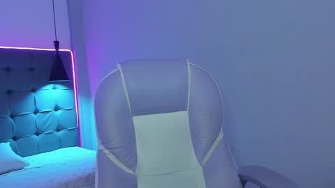 IM ANDRES online show from December 18, 2025, 3:01 am