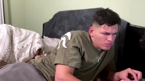 andres817542 online show from January 13, 2025, 5:12 am