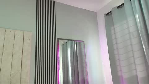 Snapshot of andres_cream chatting on October 5, 2025, 12:36 pm andres_cream online show from October 5, 2025, 12:36 pm