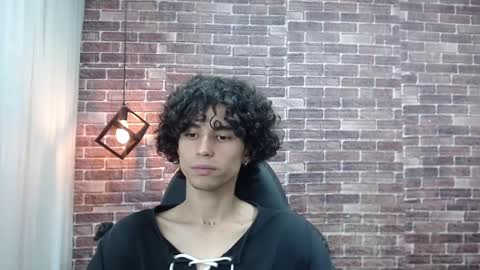 andres_ocasio online show from February 25, 2025, 12:34 pm