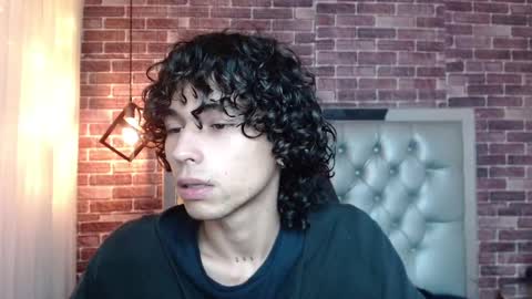 andres_ocasio online show from March 6, 2025, 12:52 pm