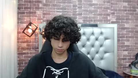 andres_ocasio online show from March 6, 2025, 6:59 pm