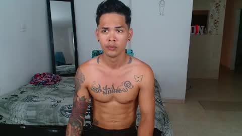 andres_santos777 online show from April 21, 2026, 8:01 pm