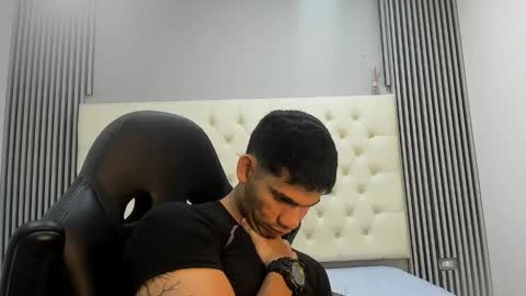 Snapshot of andres_stud chatting on March 5, 2026, 5:03 am andres_stud online show from March 5, 2026, 5:03 am